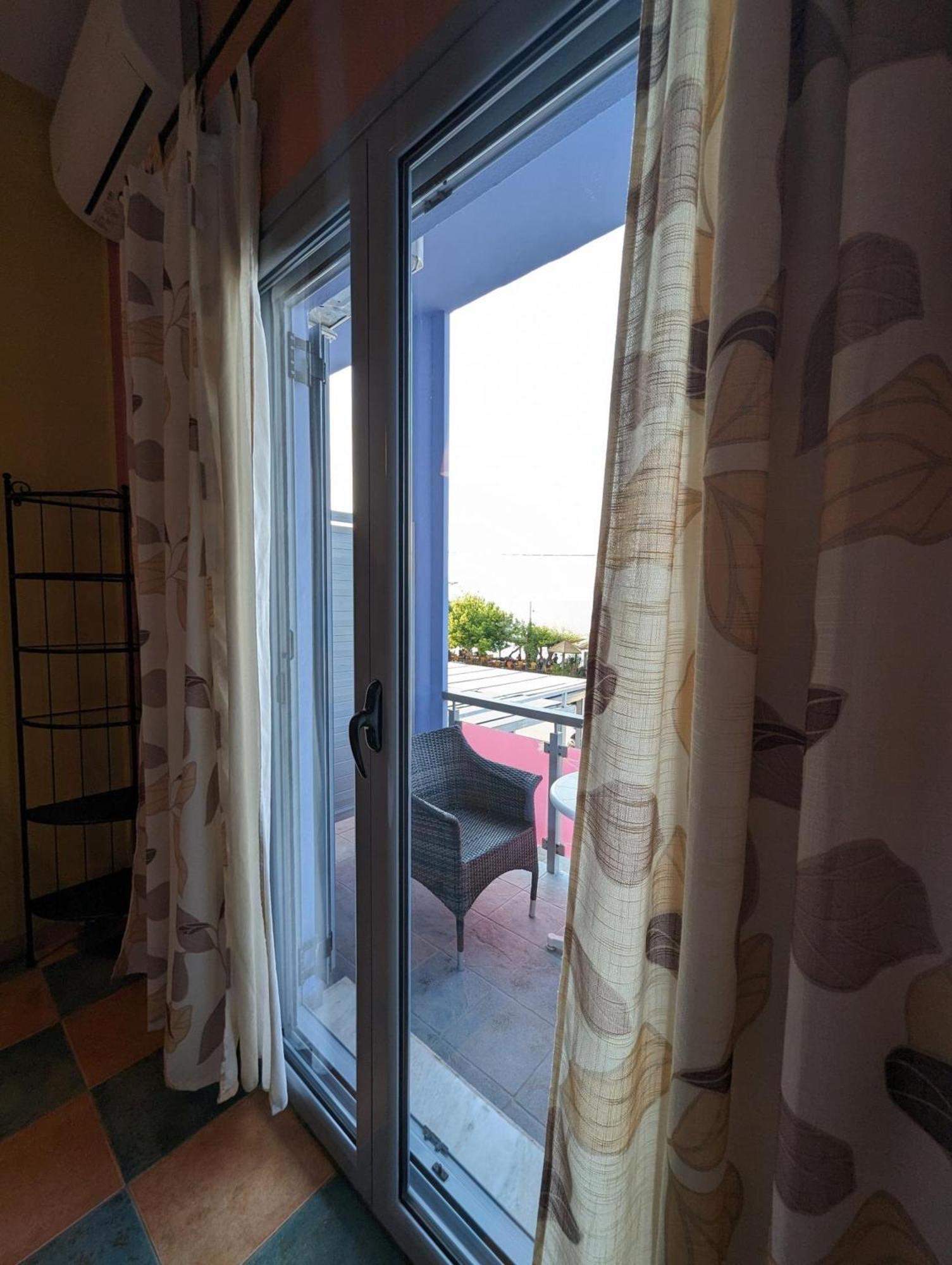 Okeania Seafront Rooms In קמנה וורלה מראה חיצוני תמונה
