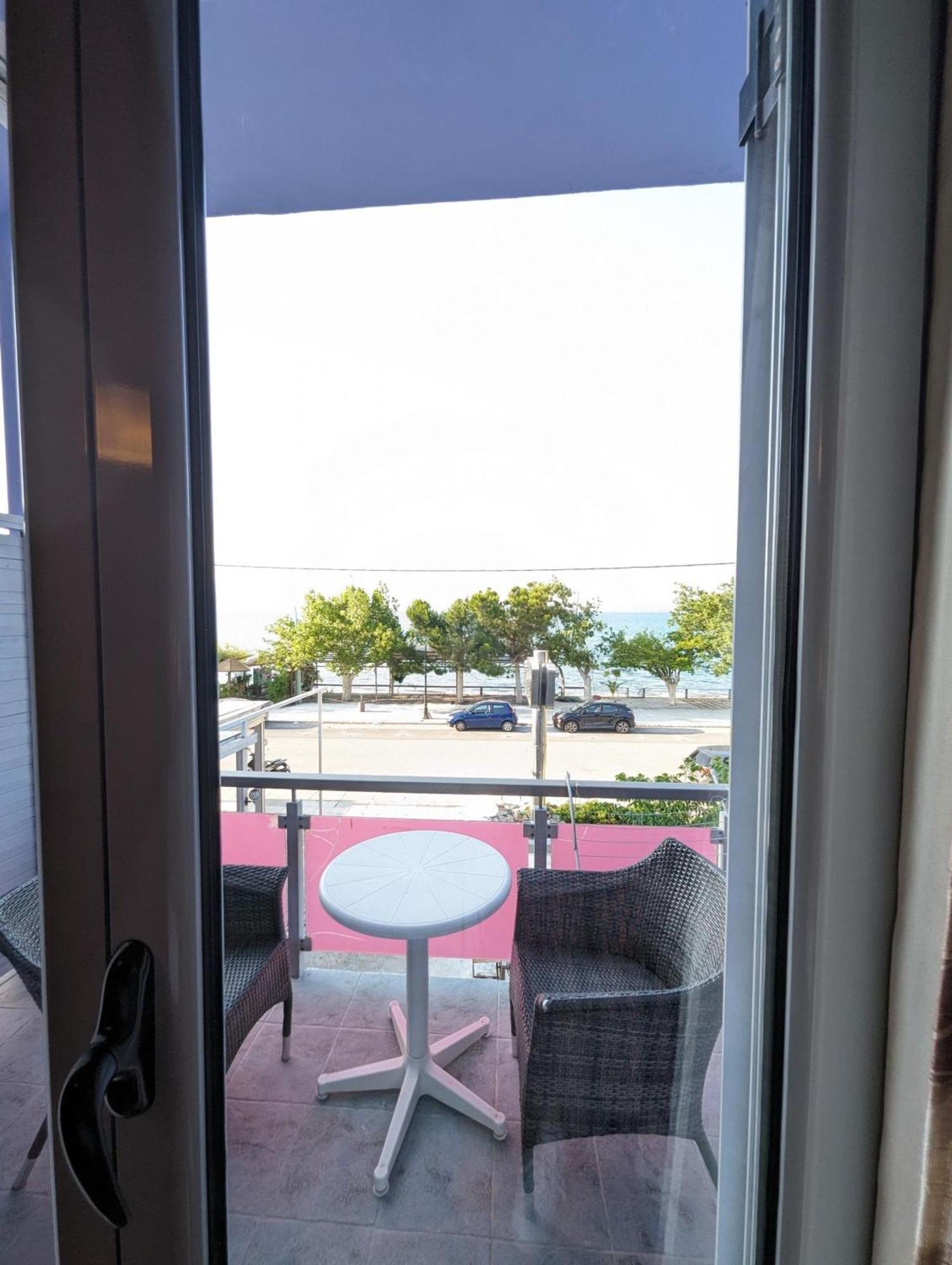 Okeania Seafront Rooms In קמנה וורלה מראה חיצוני תמונה
