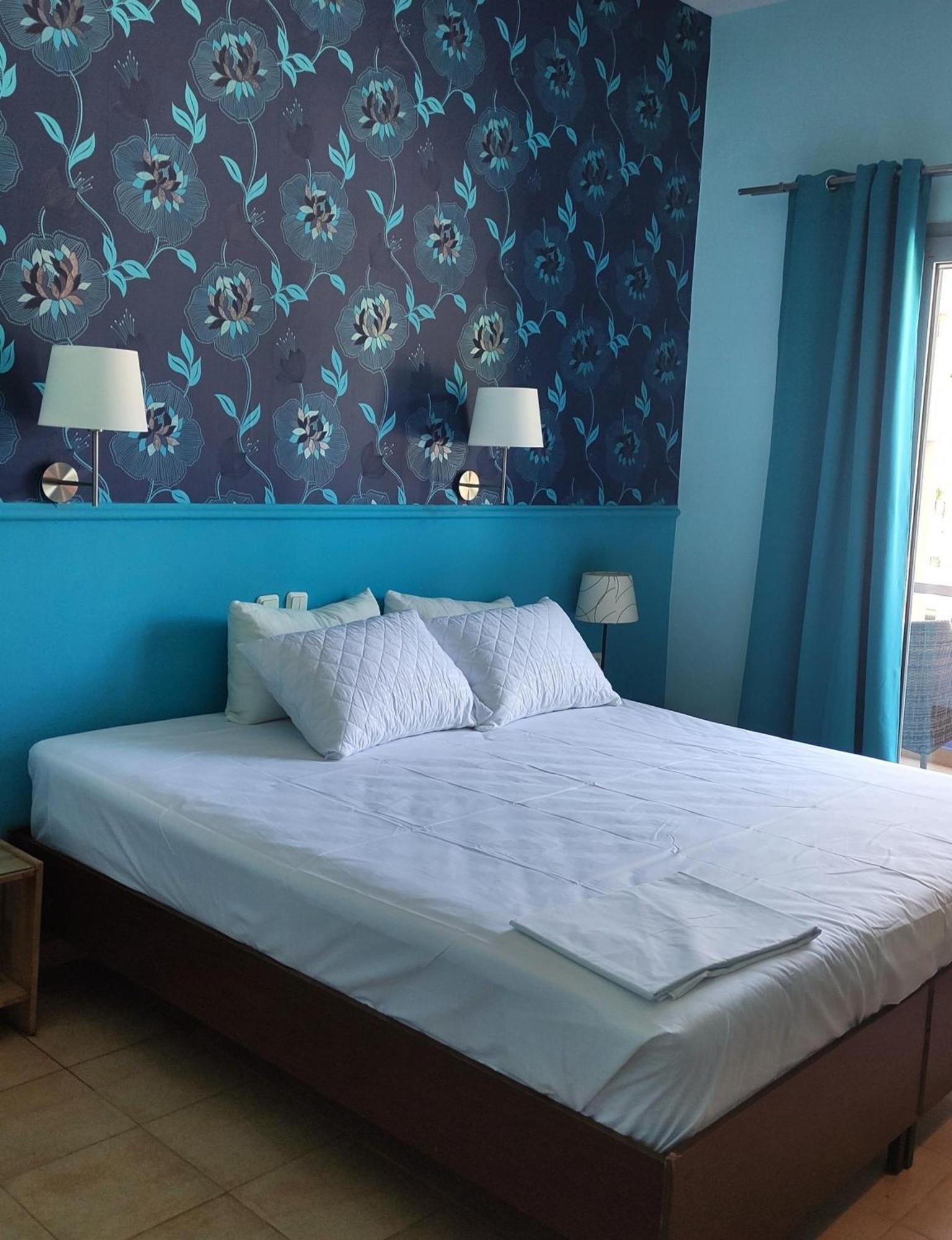 Okeania Seafront Rooms In קמנה וורלה מראה חיצוני תמונה