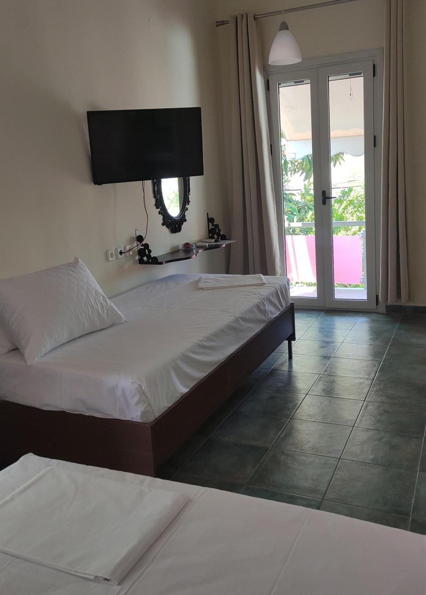 Okeania Seafront Rooms In קמנה וורלה מראה חיצוני תמונה